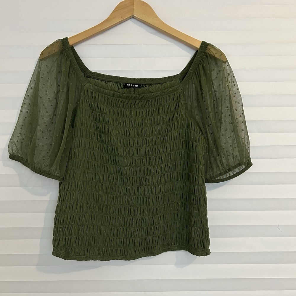 Torrid Womens Smocked Top Size 1X 14-16 Swiss Dot Puff Mesh Sleeve Cottagecore